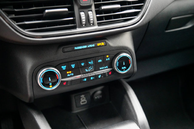 Used 2025 Ford Escape ST-Line Select AWD/4WD image 30