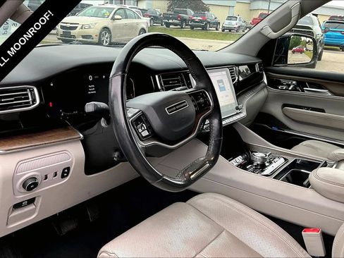 Used 2022 Jeep Grand Wagoneer Series I AWD/4WD image 13