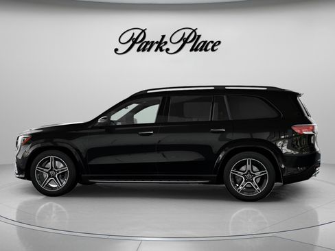 New 2026 Mercedes-Benz GLS 450 4MATIC image 9