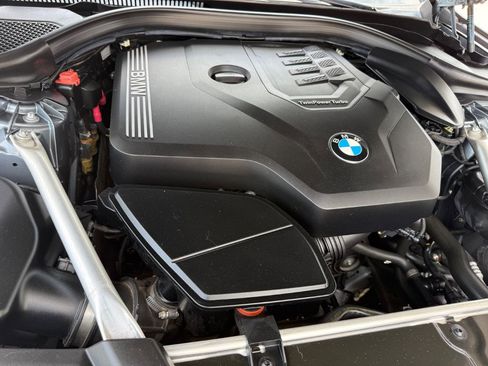 Used 2021 BMW 530i w/ M Sport Package RWD image 14