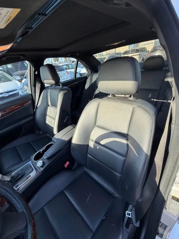 Used 2010 Mercedes-Benz C 300 Sedan image 6