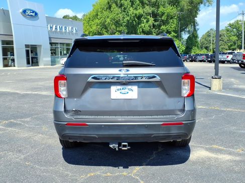 Used 2022 Ford Explorer XLT AWD/4WD image 24