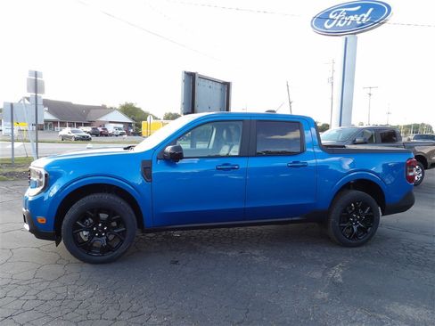 New 2025 Ford Maverick Lariat w/ Black Appearance Package image 4