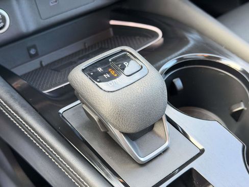 Used 2022 Nissan Rogue Platinum w/ Head-Up Display Package image 34