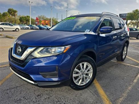Used 2020 Nissan Rogue SV image 30