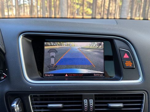 Used 2017 Audi SQ5 Premium Plus w/ Technology Package image 5