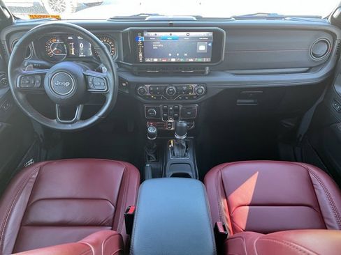 Used 2024 Jeep Wrangler Unlimited Rubicon 392 image 17