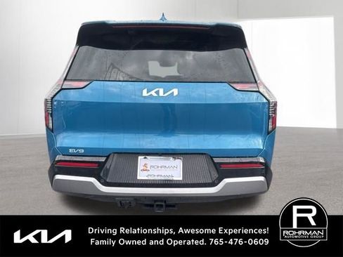 Used 2024 Kia EV9 Land AWD/4WD image 6