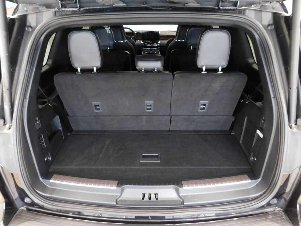 Used 2024 Lincoln Navigator Reserve w/ Equipment Group 201A AWD/4WD image 84