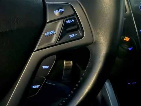 Used 2015 Hyundai Veloster Turbo image 18