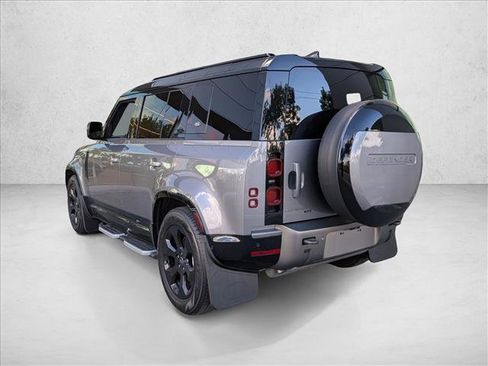 Certified 2023 Land Rover Defender 110 X-Dynamic SE image 7