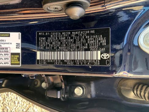 Used 2022 Toyota Corolla LE FWD image 32