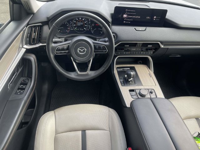 Used 2025 MAZDA CX-90 3.3 Turbo w/ Preferred Package AWD/4WD image 11