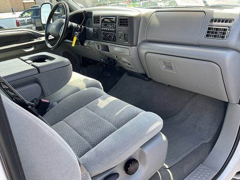 Used 2004 Ford F250 XLT AWD/4WD image 26