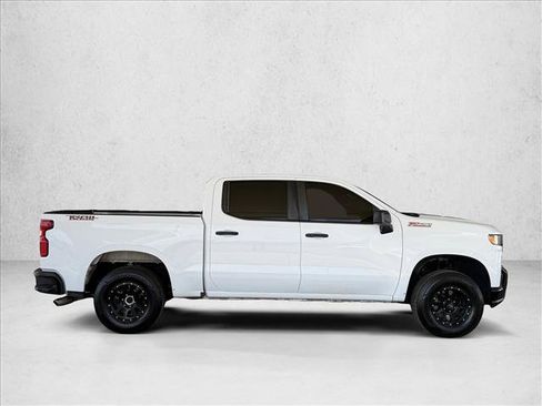 Used 2019 Chevrolet Silverado 1500 Custom Trail Boss w/ Custom Convenience Package AWD/4WD image 4