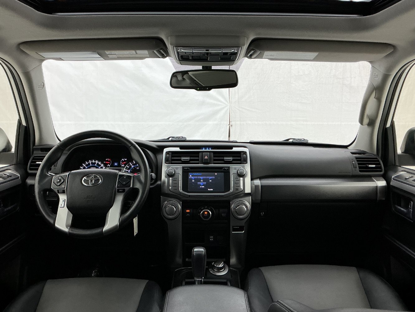 Used 2016 Toyota 4Runner SR5 Premium AWD/4WD image 28