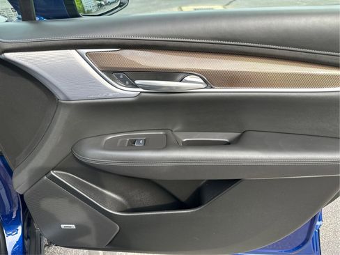 Certified 2025 Cadillac XT6 Sport w/ Platinum Package AWD/4WD image 22
