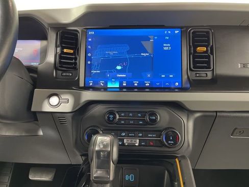 Used 2022 Ford Bronco Badlands image 25