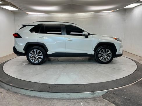 Used 2021 Toyota RAV4 XLE Premium w/ Carpet Mat Package (TMS) image 7