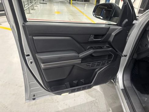 Used 2026 Toyota 4Runner SR5 AWD/4WD image 13