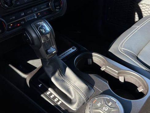 Used 2025 Ford Bronco Outer Banks AWD/4WD image 17