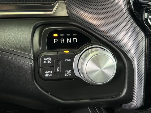 Used 2019 RAM 1500 Limited w/ Advanced Safety Group AWD/4WD image 17