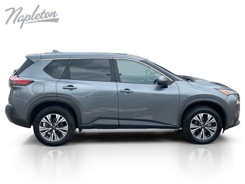 Used 2023 Nissan Rogue SV FWD image 7