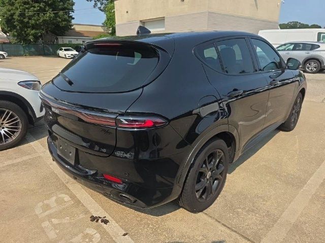 Used 2024 Dodge Hornet R/T Plus w/ R/T Blacktop Package AWD/4WD image 5