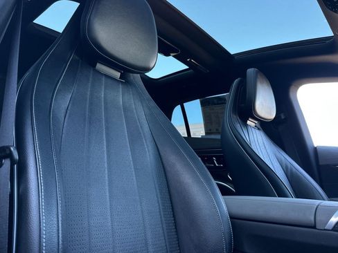 Certified 2022 Mercedes-Benz EQS 580 4MATIC Sedan w/ Pinnacle Trim Package image 10