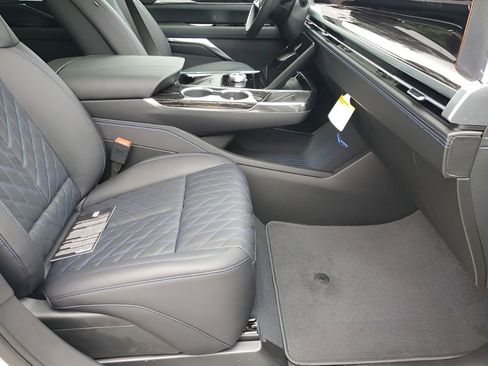 New 2026 Cadillac Escalade IQ Sport 1 w/ LPO, ONYX Package image 16