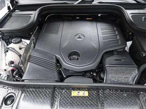 New 2026 Mercedes-Benz GLS 450 4MATIC image 32