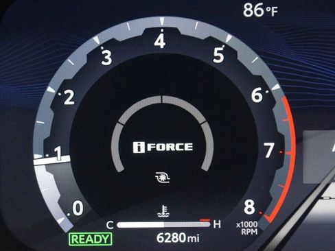 Used 2025 Toyota 4Runner TRD Off-Road Premium AWD/4WD image 4