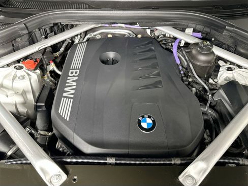 Certified 2025 BMW X5 xDrive40i w/ Parking Assistance Package image 30