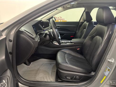 Used 2022 Hyundai Sonata Limited w/ Preferred Accessory Package image 14