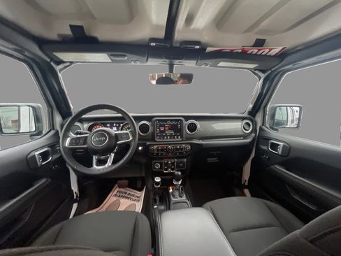 Used 2023 Jeep Wrangler Sahara image 21