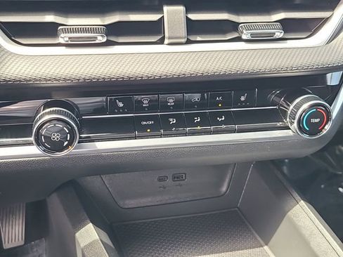 New 2026 Chevrolet Equinox LT w/ Safety and Technology Package FWD image 25