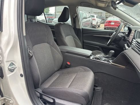 Used 2025 Toyota Camry LE FWD image 21