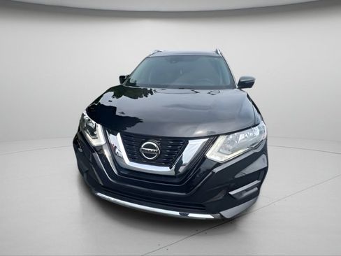 Used 2019 Nissan Rogue SV w/ Premium Package AWD/4WD image 11