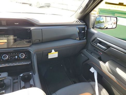 New 2026 GMC Sierra 1500 AT4 w/ AT4 Premium Package AWD/4WD image 16