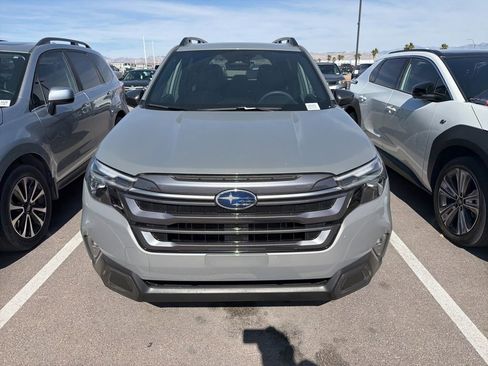 Certified 2025 Subaru Forester Limited w/ Popular Package AWD/4WD image 34