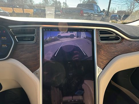 Used 2017 Tesla Model S 100D image 32