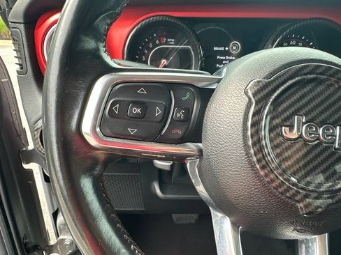 Used 2018 Jeep Wrangler Unlimited Rubicon AWD/4WD image 13