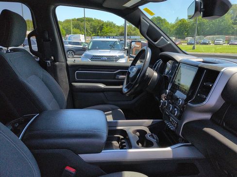 Used 2022 RAM 1500 Big Horn AWD/4WD image 10