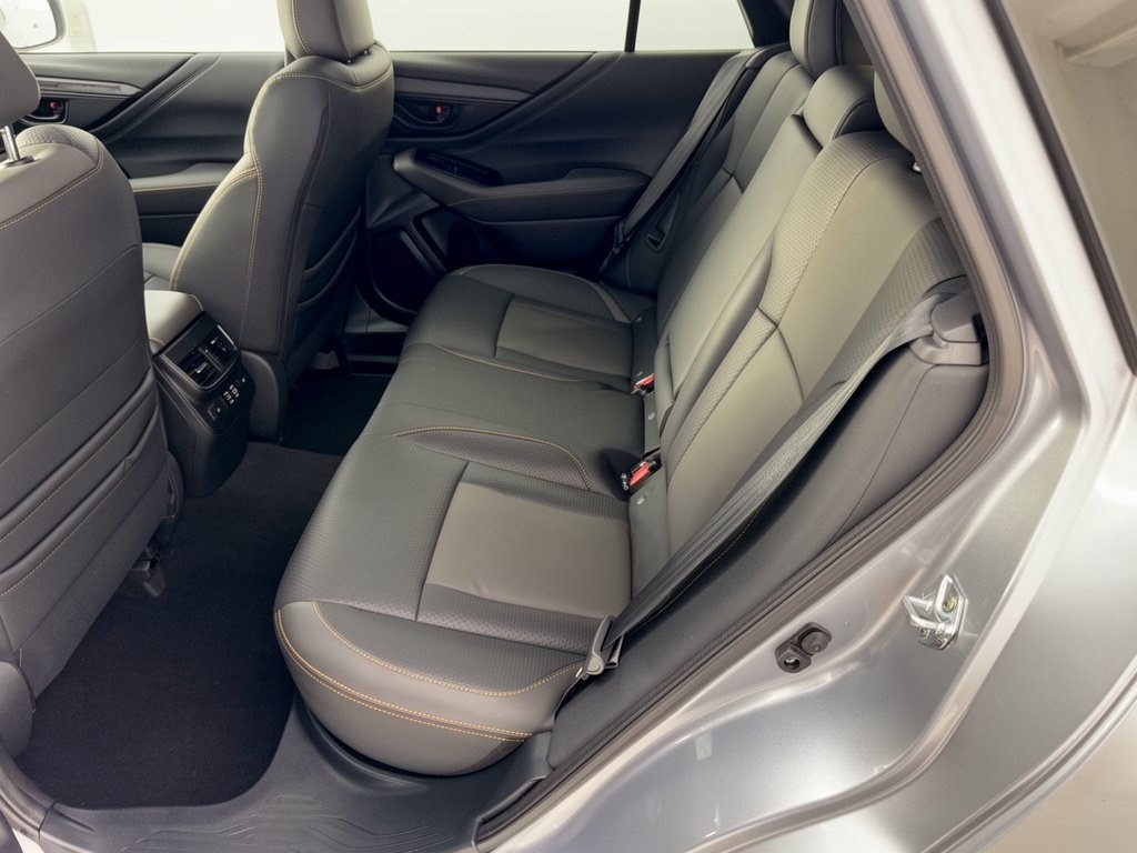 Used 2025 Subaru Outback Wilderness w/ Wilderness Package AWD/4WD image 25