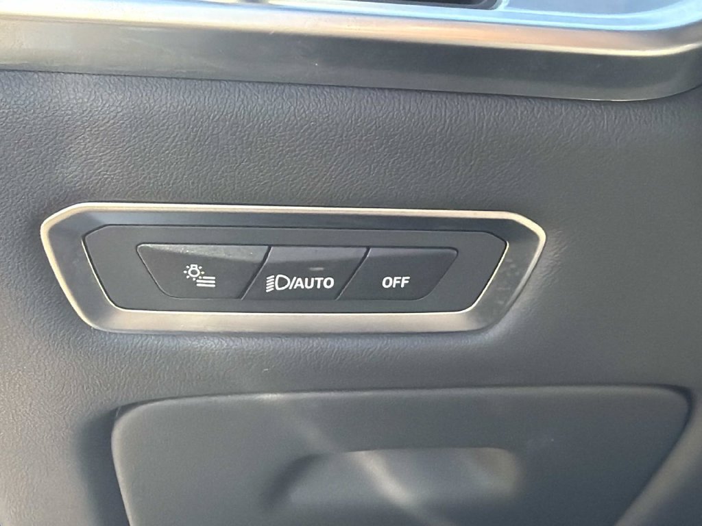 Used 2024 BMW X7 xDrive40i AWD/4WD image 21