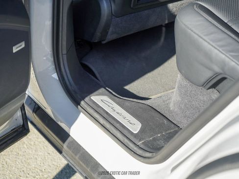 Used 2024 Porsche Cayenne S image 40