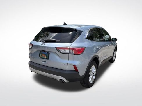 Used 2022 Ford Escape SE image 5