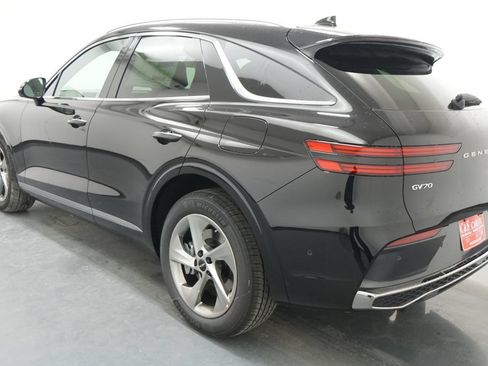 New 2026 Genesis GV70 2.5T Advanced AWD/4WD image 6