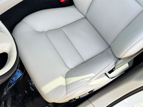 Used 2023 Volvo XC60 B5 Plus w/ Protection Package Premier image 22