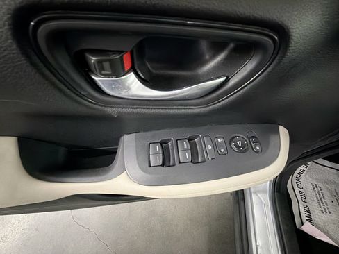 Used 2024 Honda HR-V LX image 21